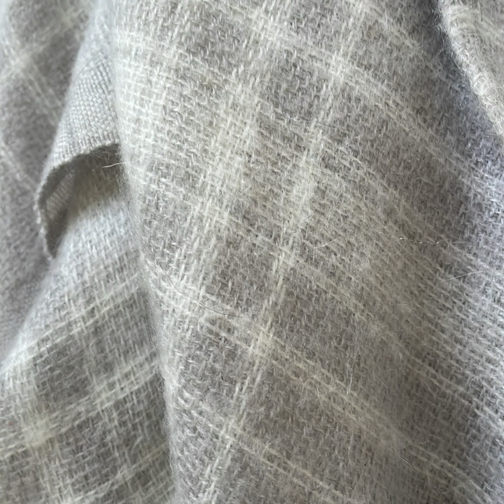 Lauren Gray Plaid Wrap - Picture 3 of 8